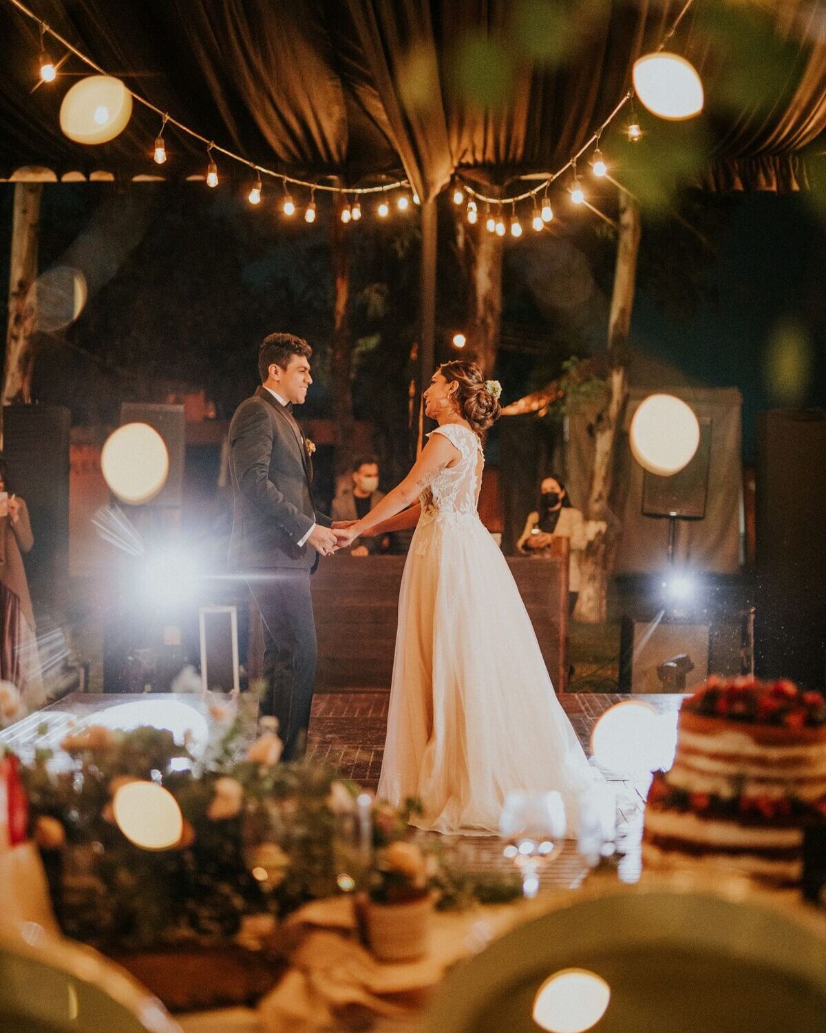 Date and pricing estimator for a wedding venue